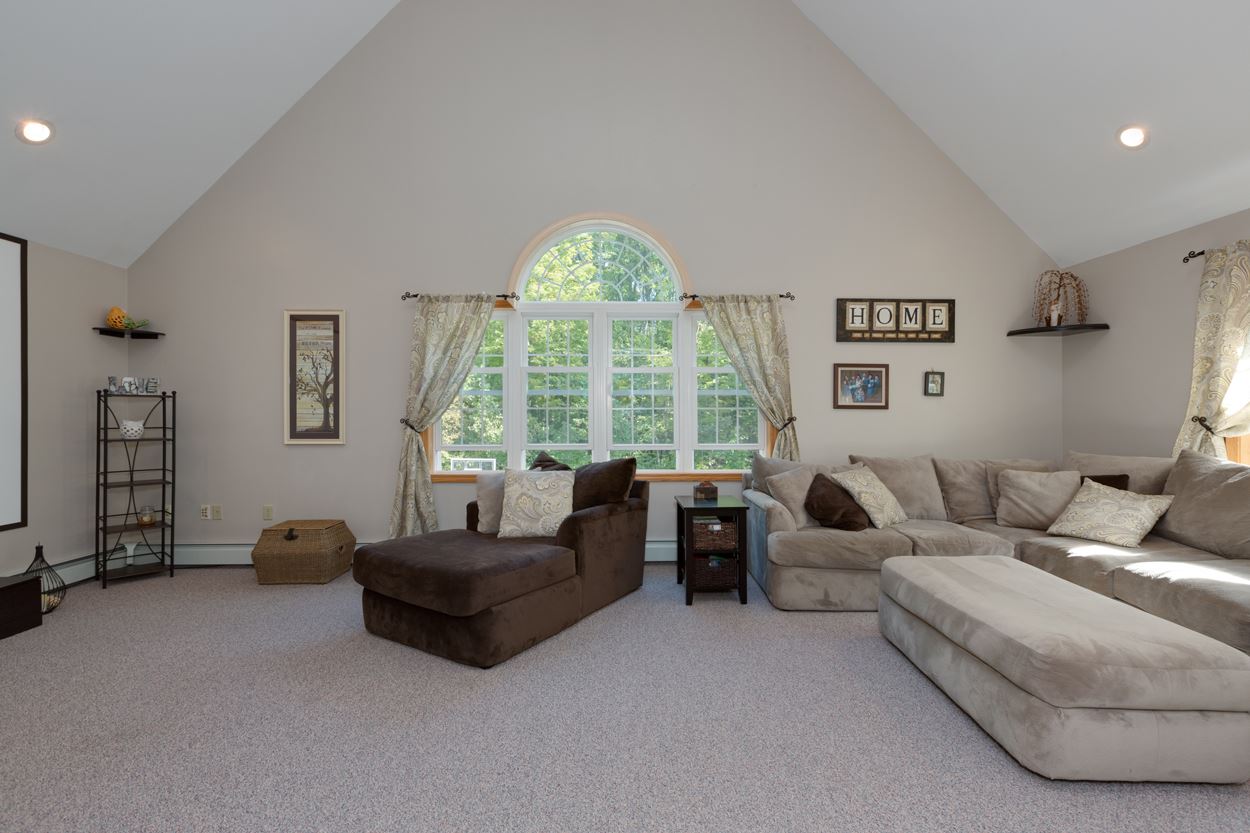 17 Shattigee Road Chester, NH 03036 - Photo 5 of 39