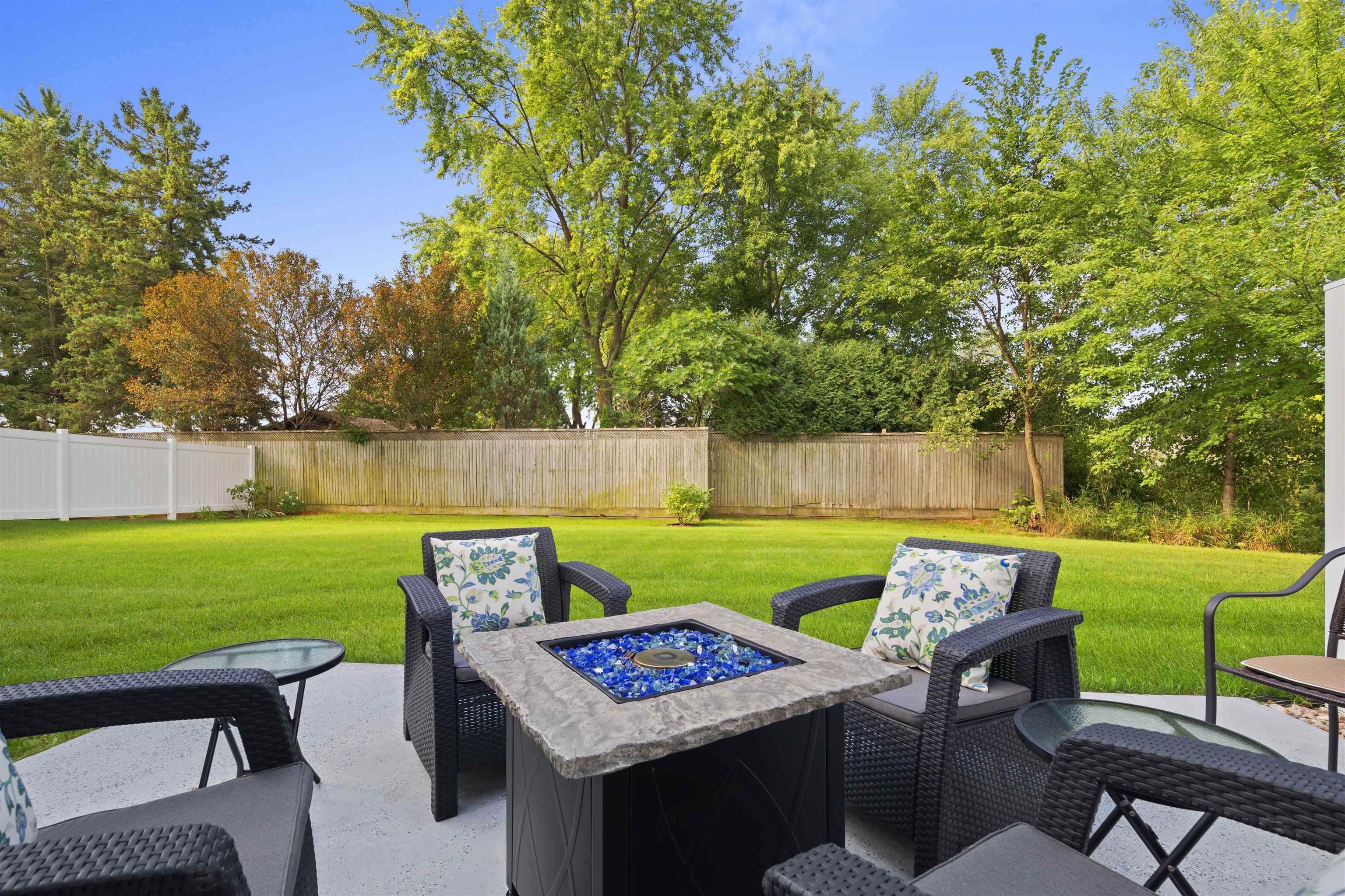 1855 Southbridge Road De Pere, WI 54115 - Photo 33 of 44