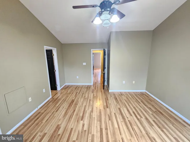 $2,700 | 13135 Lake Geneva Way, Germantown, MD 20874