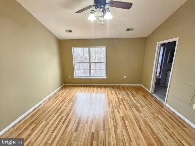 $2,700 | 13135 Lake Geneva Way, Germantown, MD 20874