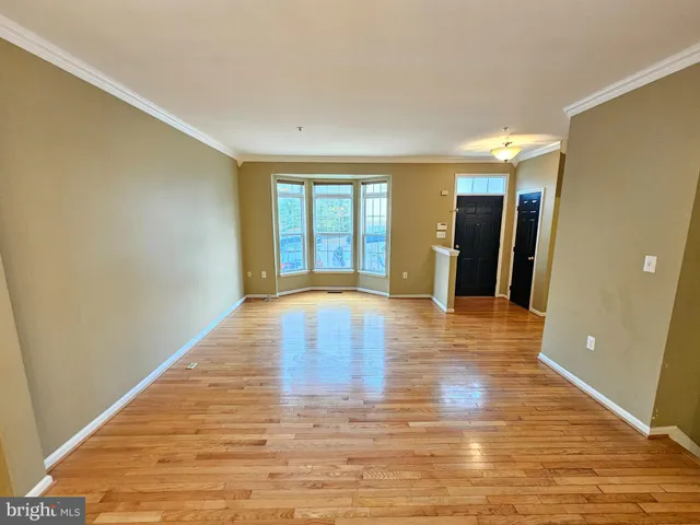 $2,700 | 13135 Lake Geneva Way, Germantown, MD 20874