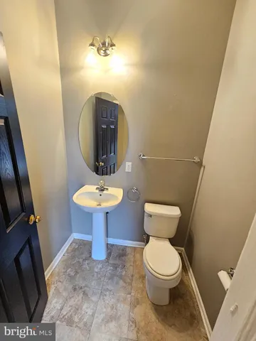 $2,700 | 13135 Lake Geneva Way, Germantown, MD 20874