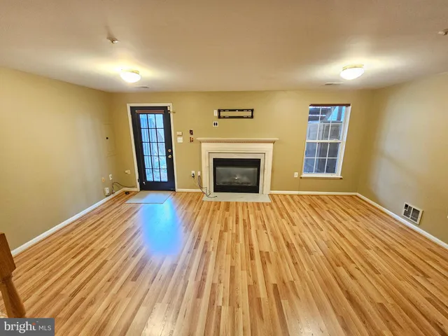 $2,700 | 13135 Lake Geneva Way, Germantown, MD 20874