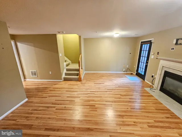 $2,700 | 13135 Lake Geneva Way, Germantown, MD 20874