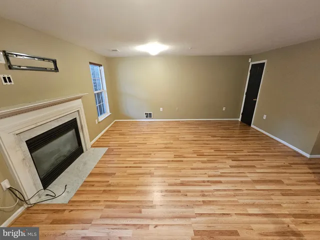 $2,700 | 13135 Lake Geneva Way, Germantown, MD 20874