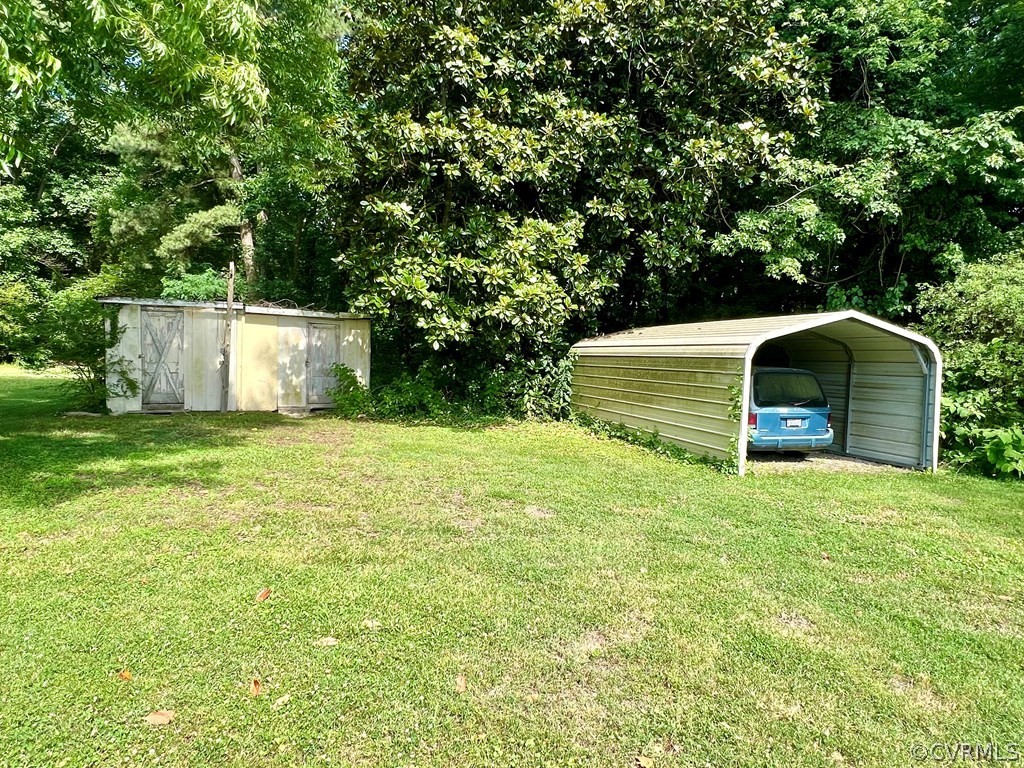 2202 Harryhogan Road Callao, VA 22435 - Photo 2 of 19 Gallery Image 2