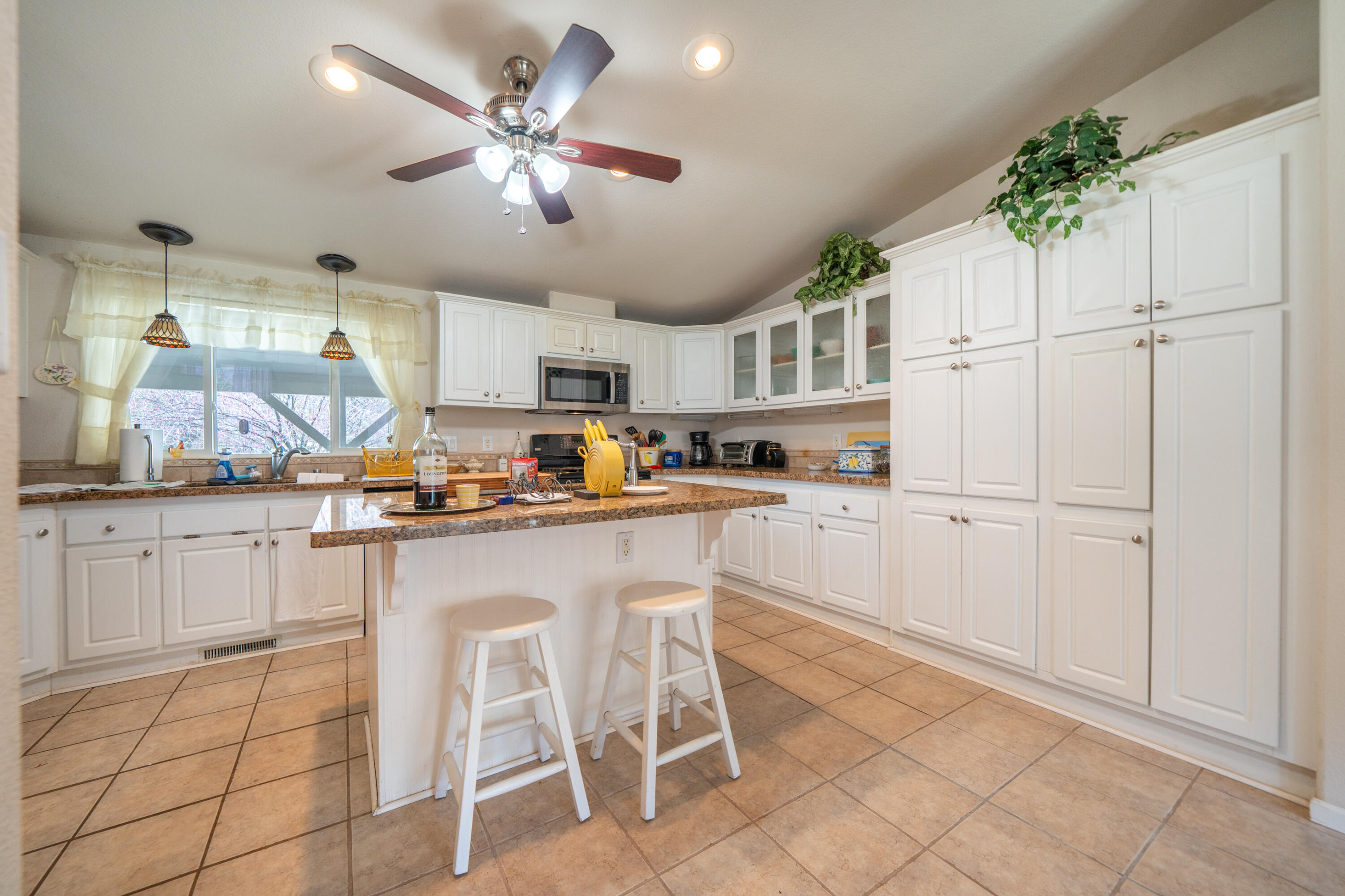 14925 Trinity Mountain Road French Gulch, CA 96033 - Photo 21 of 88 14925 Trinity Mountain Rd-21