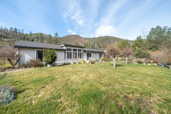 $389,000 | 14925 Trinity Mountain Road, French Gulch, CA 96033