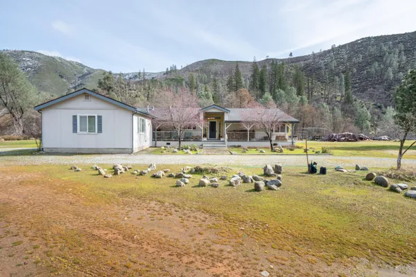 $389,000 | 14925 Trinity Mountain Road, French Gulch, CA 96033