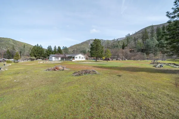 $389,000 | 14925 Trinity Mountain Road, French Gulch, CA 96033