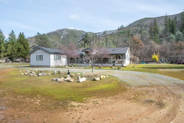 $389,000 | 14925 Trinity Mountain Road, French Gulch, CA 96033