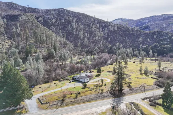 $389,000 | 14925 Trinity Mountain Road, French Gulch, CA 96033