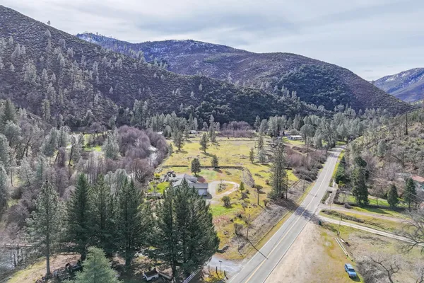 $389,000 | 14925 Trinity Mountain Road, French Gulch, CA 96033