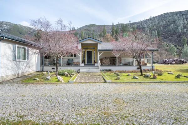 $389,000 | 14925 Trinity Mountain Road, French Gulch, CA 96033