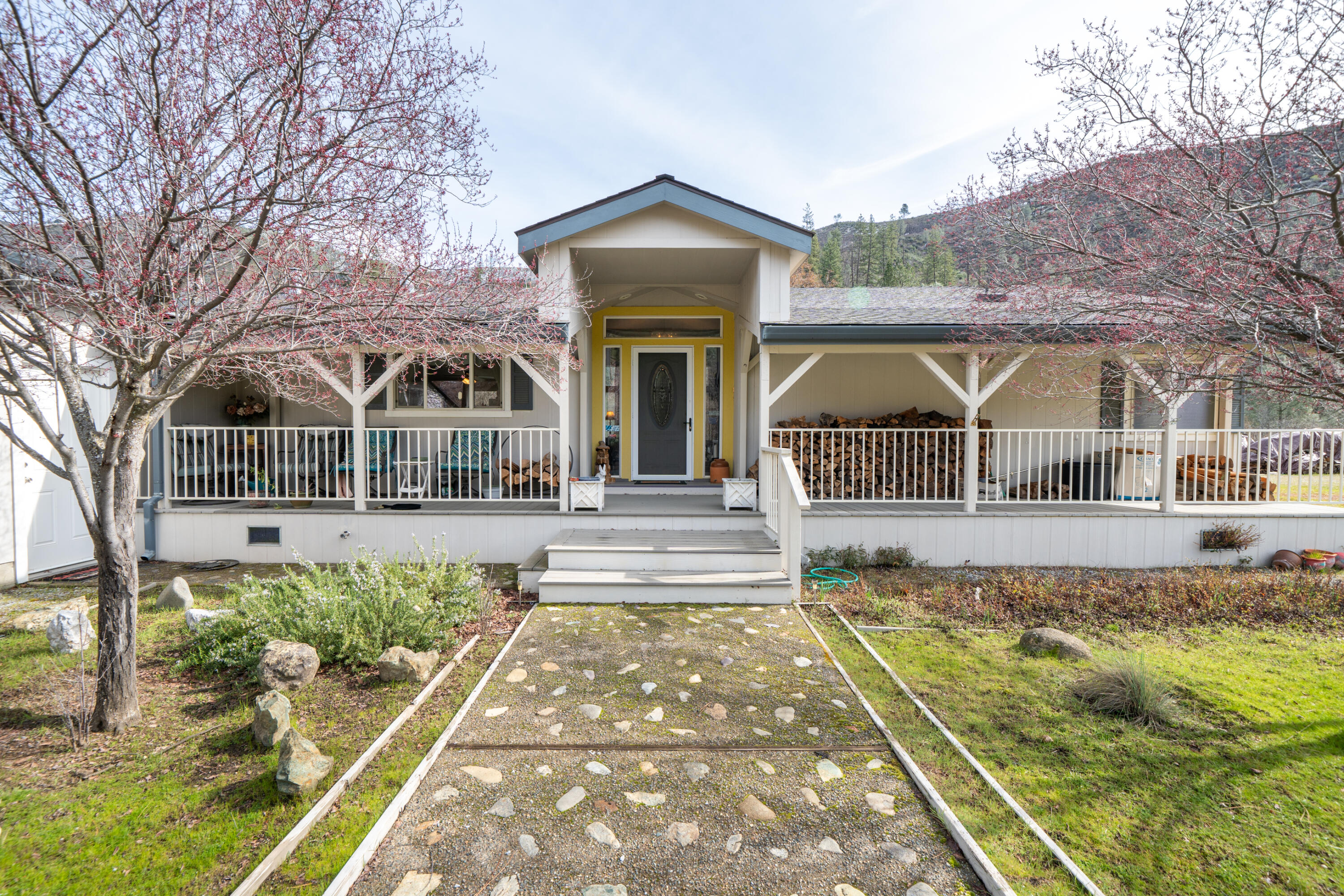 14925 Trinity Mountain Road French Gulch, CA 96033 - Photo 10 of 88 14925 Trinity Mountain Rd-10