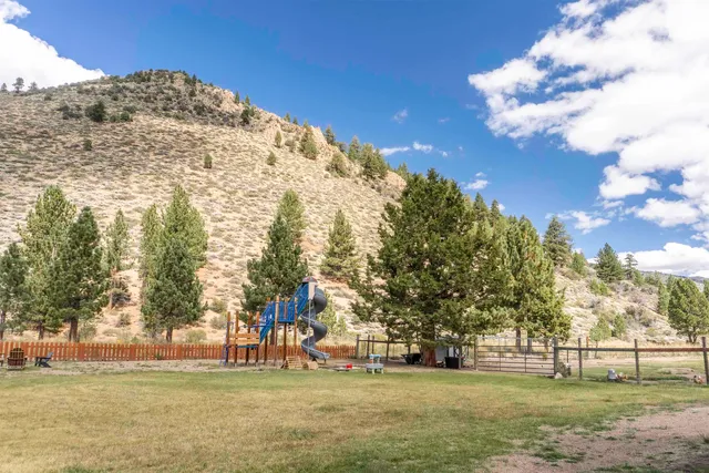 $844,000 | 87846 Hwy 395 Bridgeport Ca, Unit 28, Bridgeport, CA 93517