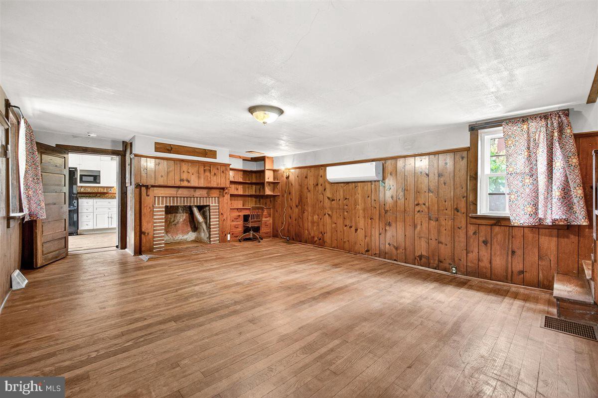 17848 Lappans Road Fairplay, MD 21733 - Photo 4 of 46 Gallery Image 4