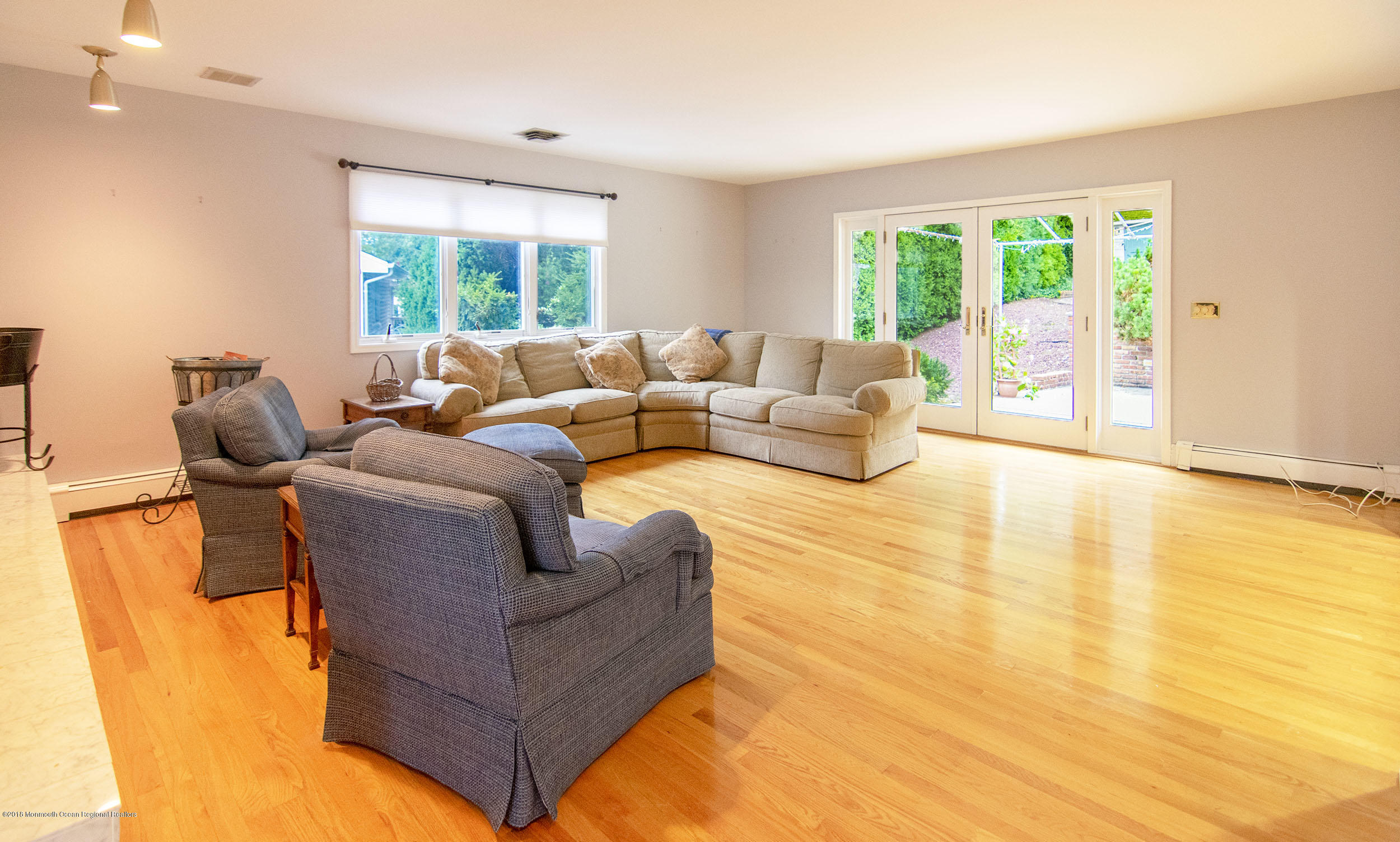 612 Valley Road Brielle, NJ 08730 - Photo 11 of 27 Living 1
