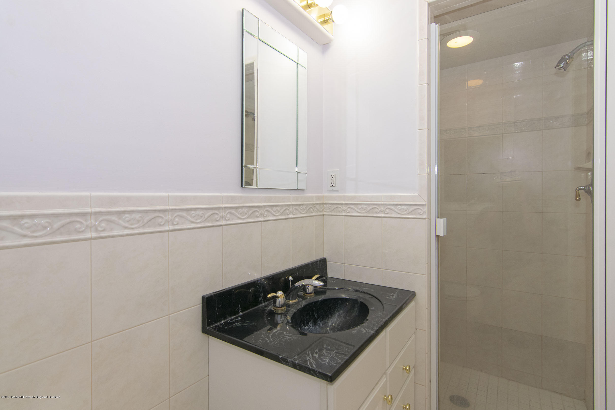 612 Valley Road Brielle, NJ 08730 - Photo 13 of 27 Master Bath