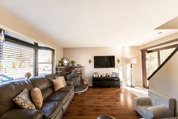 11 Worcester Street Taunton, MA 02780 - Photo 4 of 26