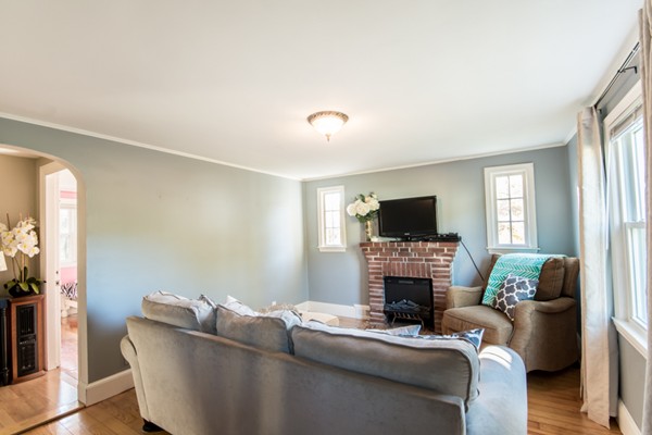 11 Worcester Street Taunton, MA 02780 - Photo 10 of 26