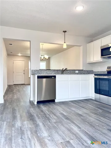 $425,900 | 222 Dolphin Drive, Temple, TX 76501