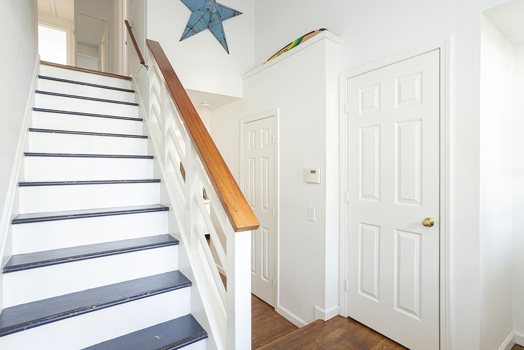 66 Center Avenue Middletown, RI 02842 - Photo 14 of 31