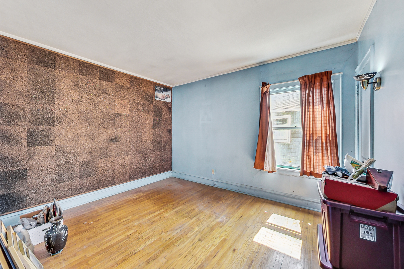 225 Herrick Road Riverside, IL 60546 - Photo 20 of 42 a bathroom with a granite countertop sink and a mirror