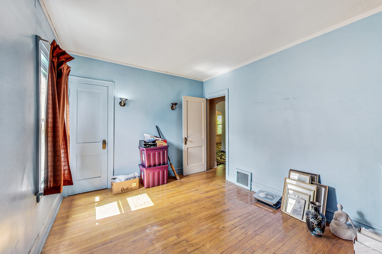 225 Herrick Road Riverside, IL 60546 - Photo 22 of 42 a view of a room with wooden floor and bathroom