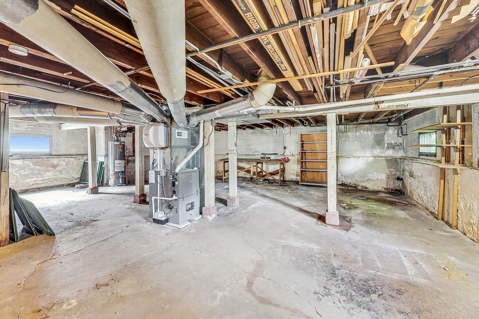 225 Herrick Road Riverside, IL 60546 - Photo 27 of 42 a view of an empty room with wooden roof