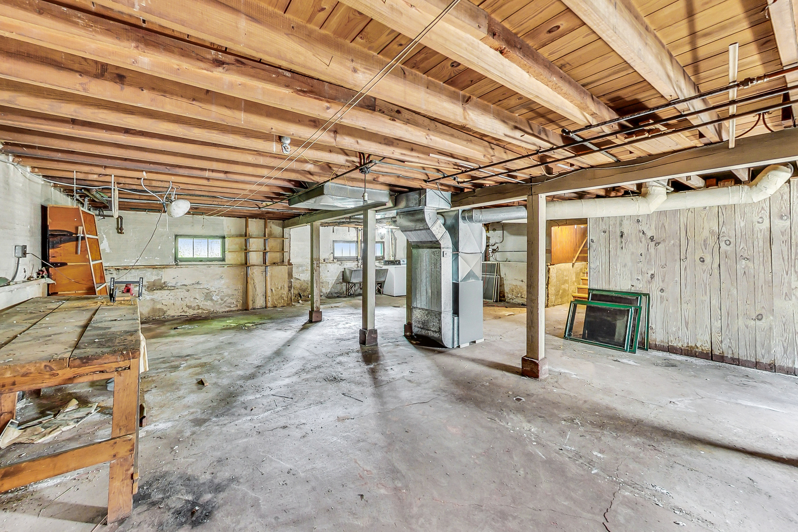 225 Herrick Road Riverside, IL 60546 - Photo 28 of 42 a view of a garage