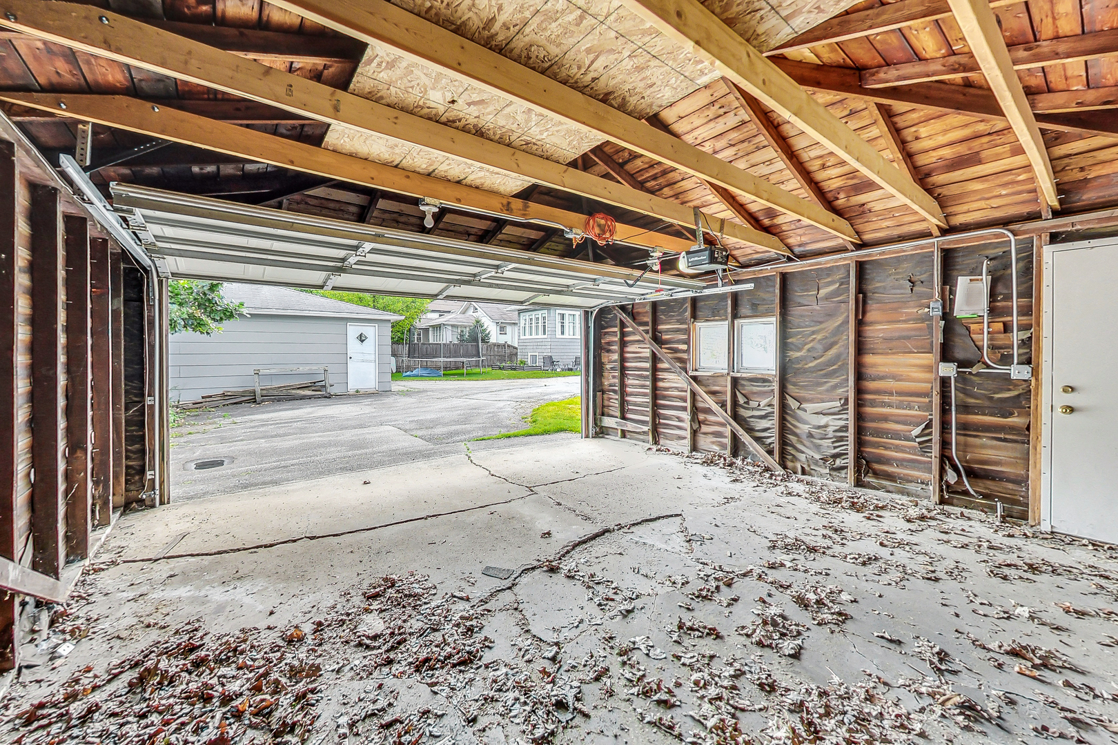 225 Herrick Road Riverside, IL 60546 - Photo 37 of 42 a view of a garage