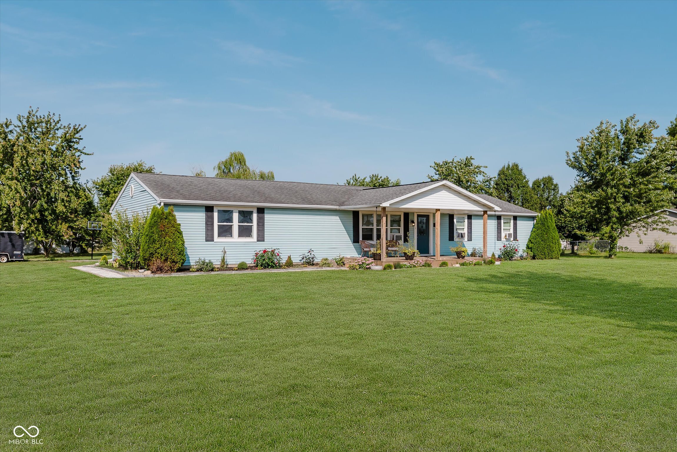 405 North Country Club Road Muncie, IN 47303 - Photo 2 of 29 Gallery Image 2