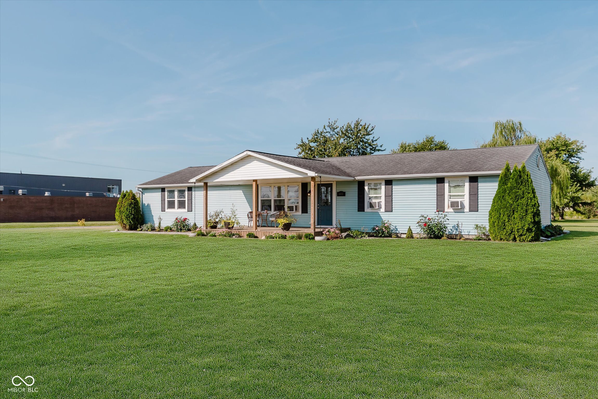 405 North Country Club Road Muncie, IN 47303 - Photo 3 of 29 Gallery Image 3