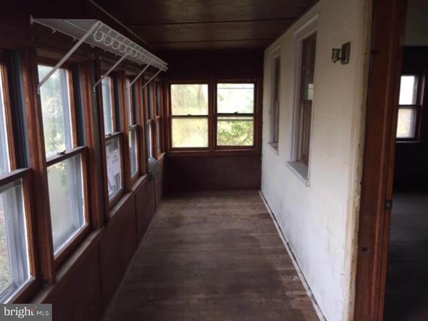 3 Simontown Road Pemberton, NJ 08068 - Photo 2 of 10 Sun Room