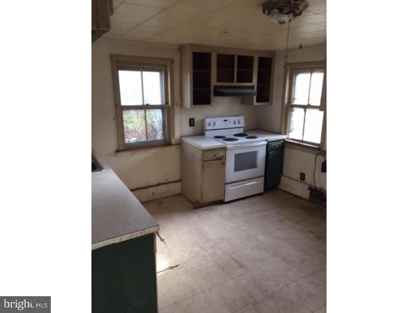 3 Simontown Road Pemberton, NJ 08068 - Photo 5 of 10 Kitchen