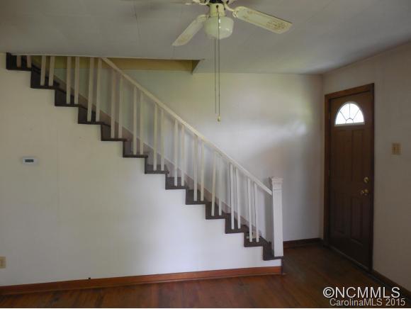 138 West Buckeye Road Swannanoa, NC 28778 - Photo 7 of 12 Gallery Image 7