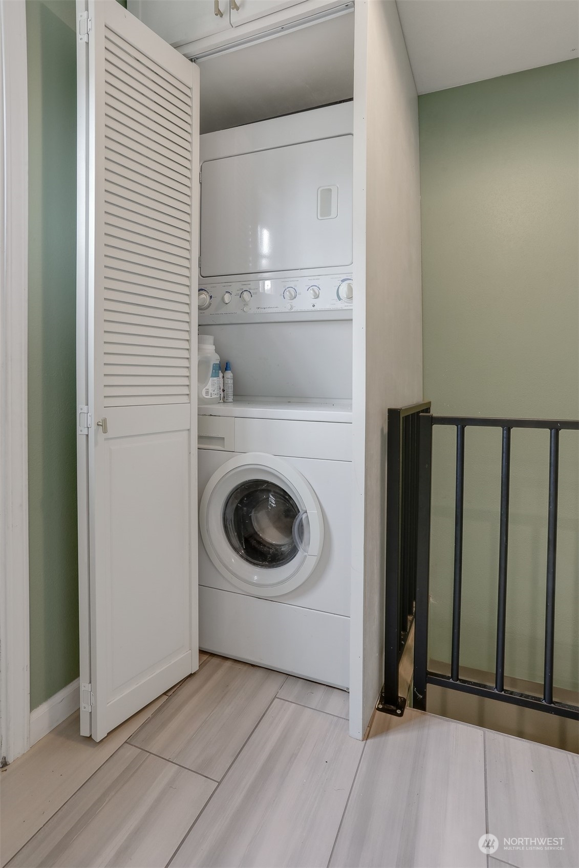 3953 Southwest Kenyon Street Seattle, WA 98136 - Photo 26 of 39 Gallery Image 26