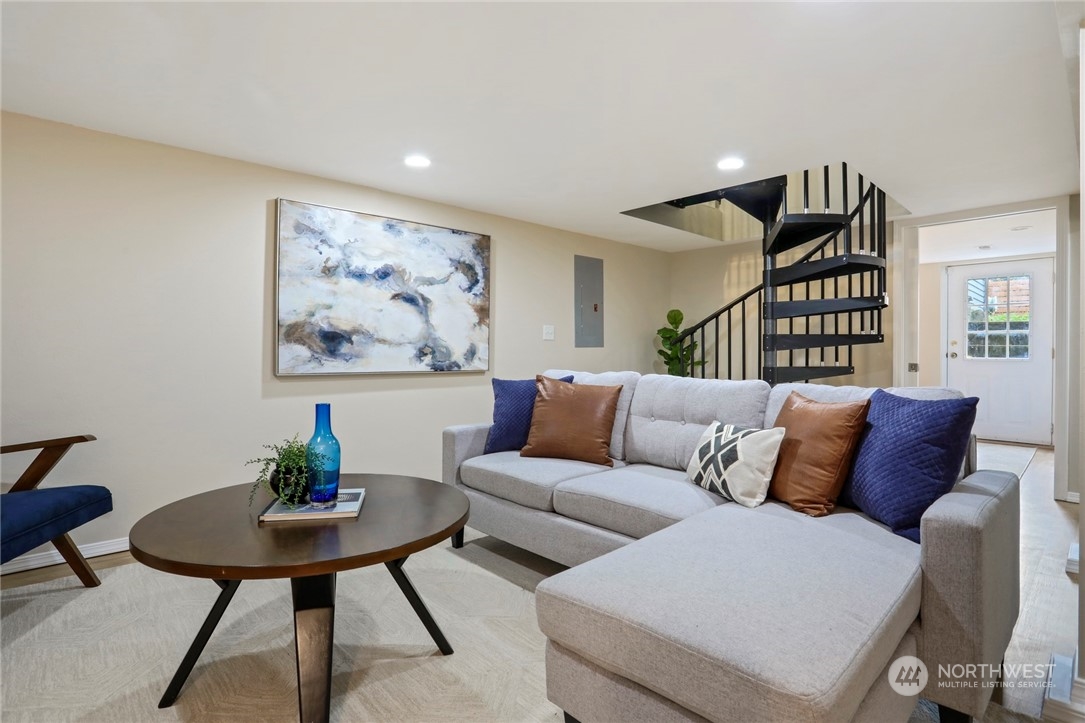 3953 Southwest Kenyon Street Seattle, WA 98136 - Photo 32 of 39 Gallery Image 32