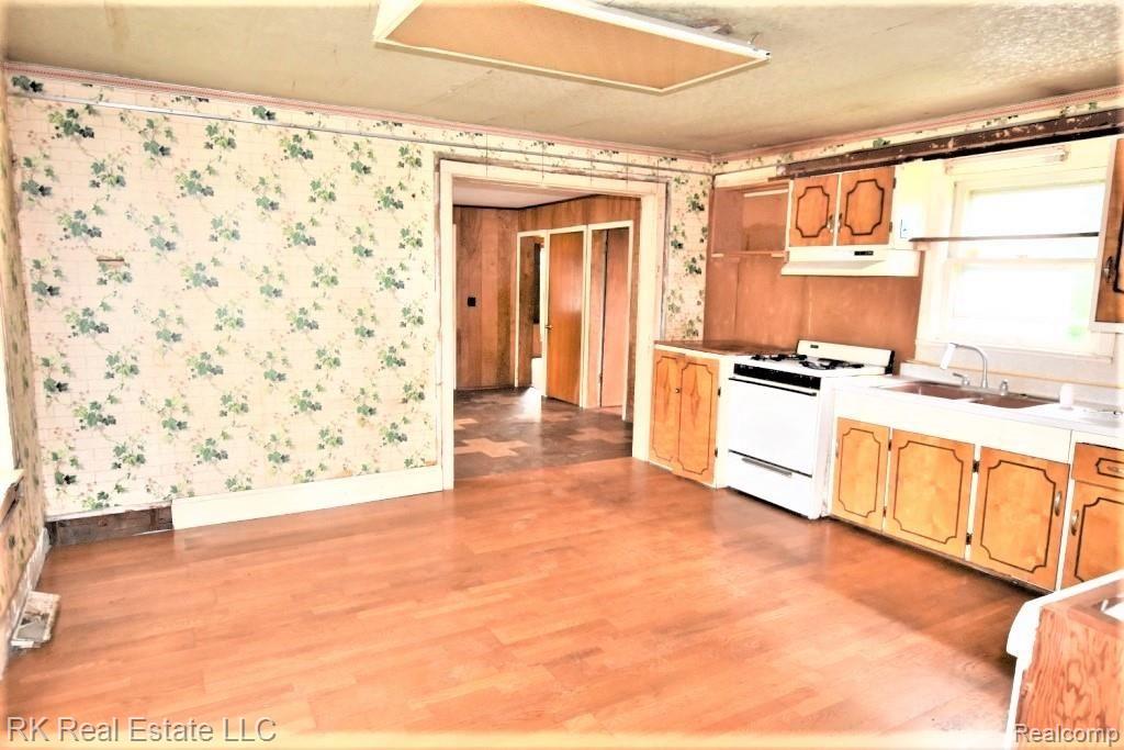 11901 Kaeding Road Romeo, MI 48065 - Photo 7 of 35