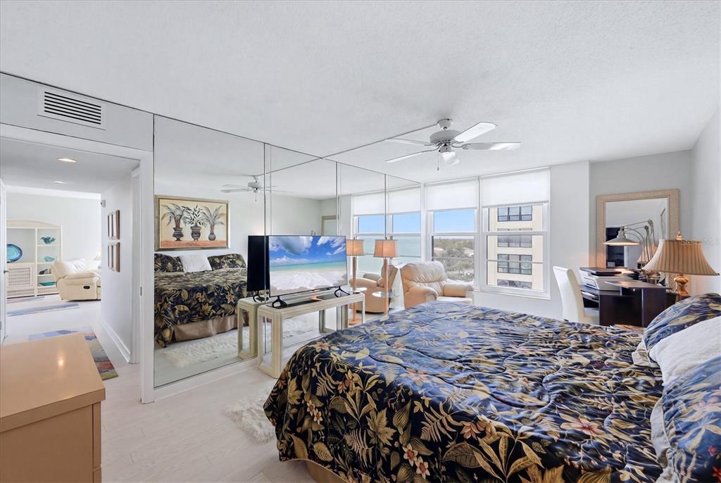629 Alhambra Road, Unit 702 Venice, FL 34285 - Photo 17 of 51