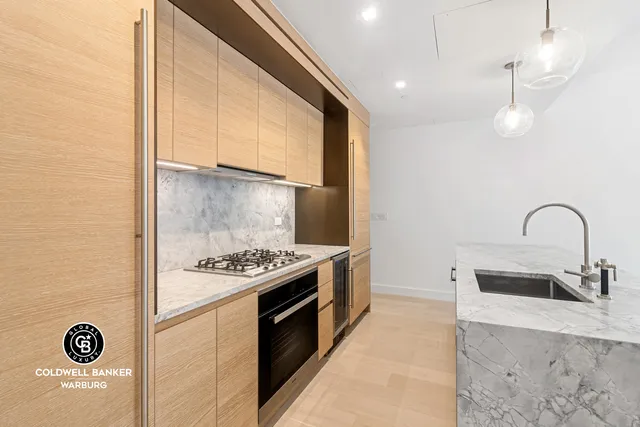 $6,850 | 215 West 28th Street, Unit 7B | Chelsea