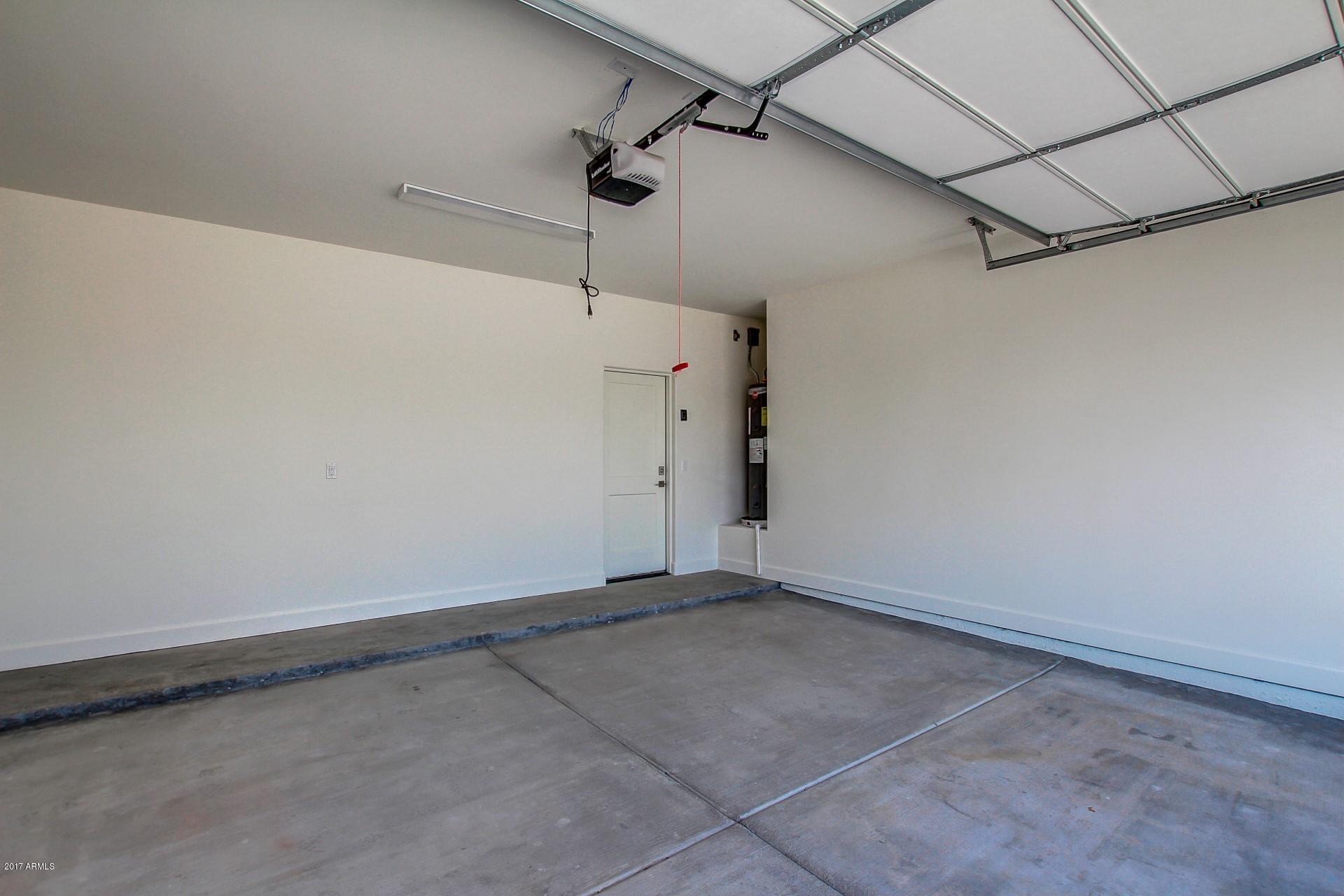 905 East Fremont Road Phoenix, AZ 85042 - Photo 24 of 28 0025-Fremont (22)