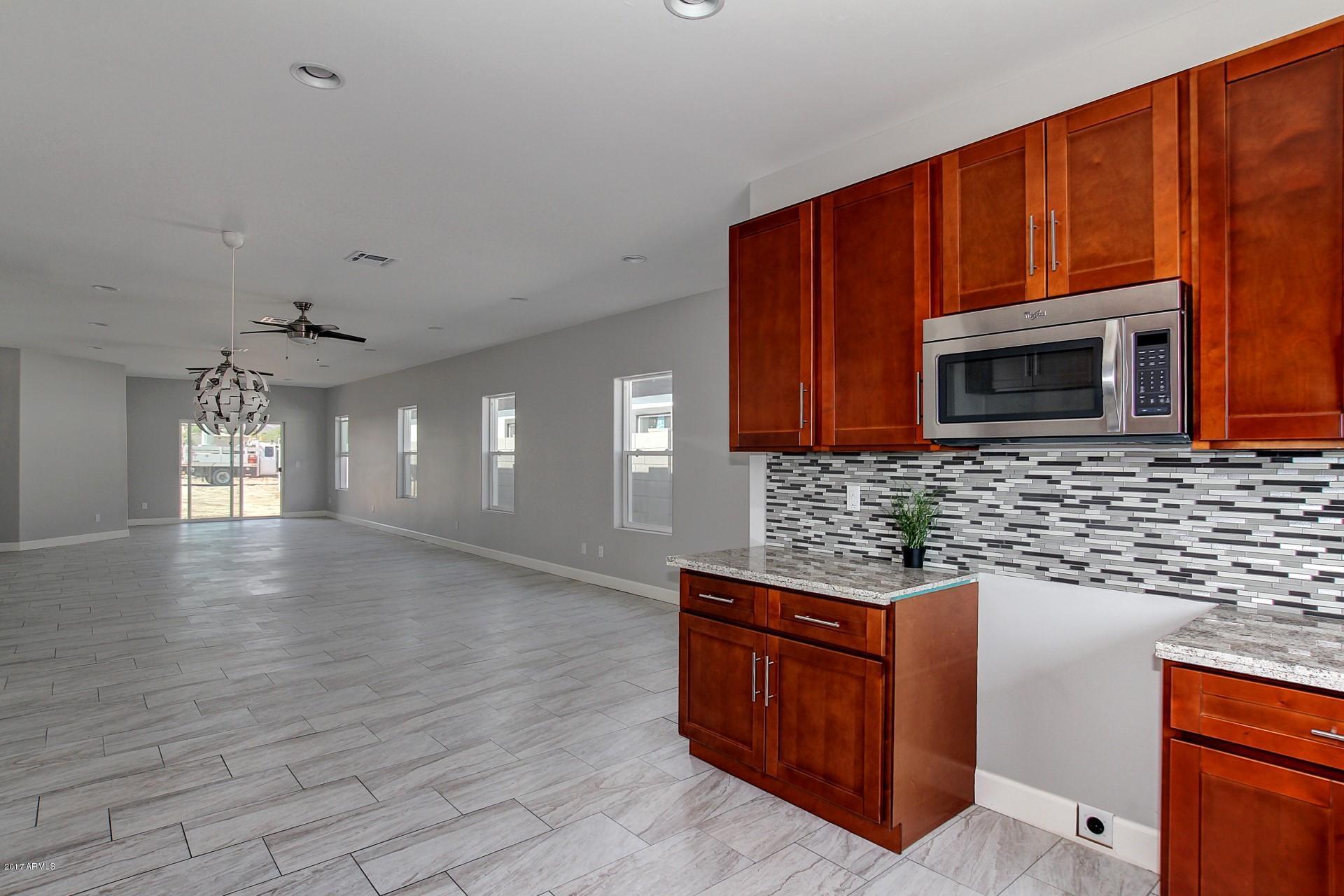 905 East Fremont Road Phoenix, AZ 85042 - Photo 8 of 28 0019-Fremont (15)