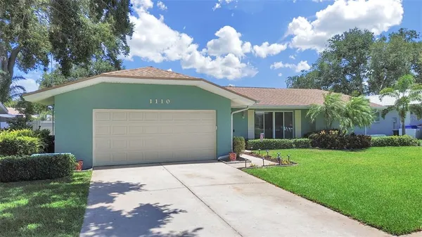 $859,900 | 1110 McLean Street, Dunedin, FL 34698