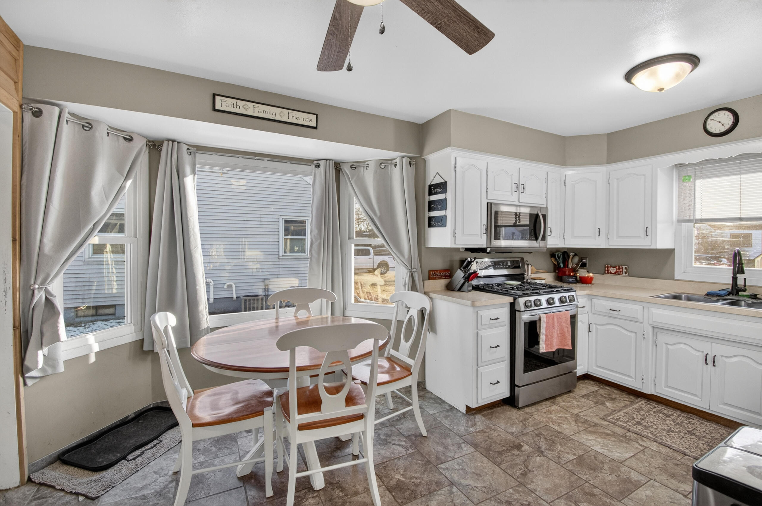 1305 Center Street Union Grove, WI 53182 - Photo 9 of 27 Kitchen and Dining Nook