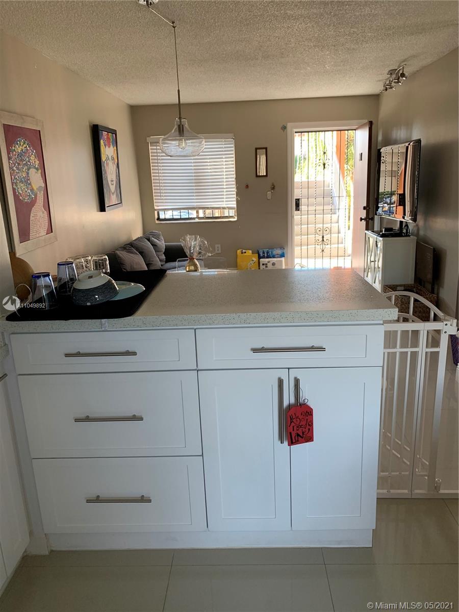 5290 West 21st Court, Unit 307 Hialeah, FL 33016 - Photo 4 of 18