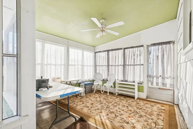 a black and white photo of a room