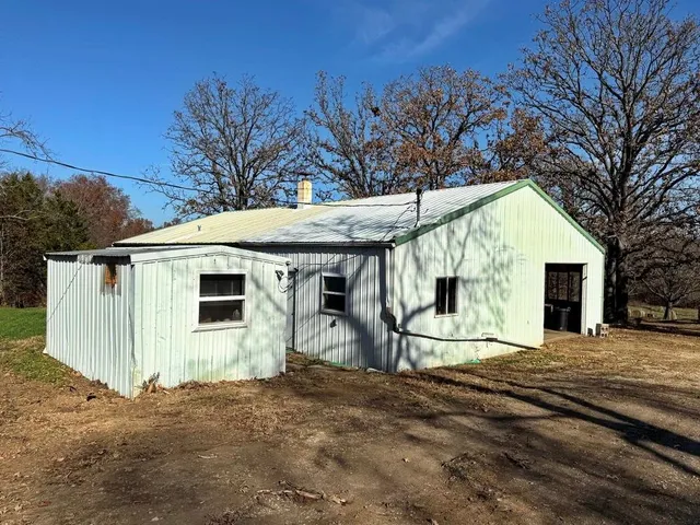 $199,500 | 4395 East 1000th Road, El Dorado Springs, MO 64744