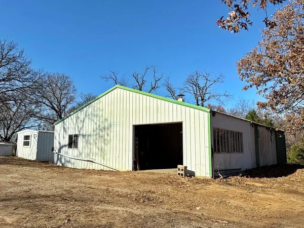 $199,500 | 4395 East 1000th Road, El Dorado Springs, MO 64744